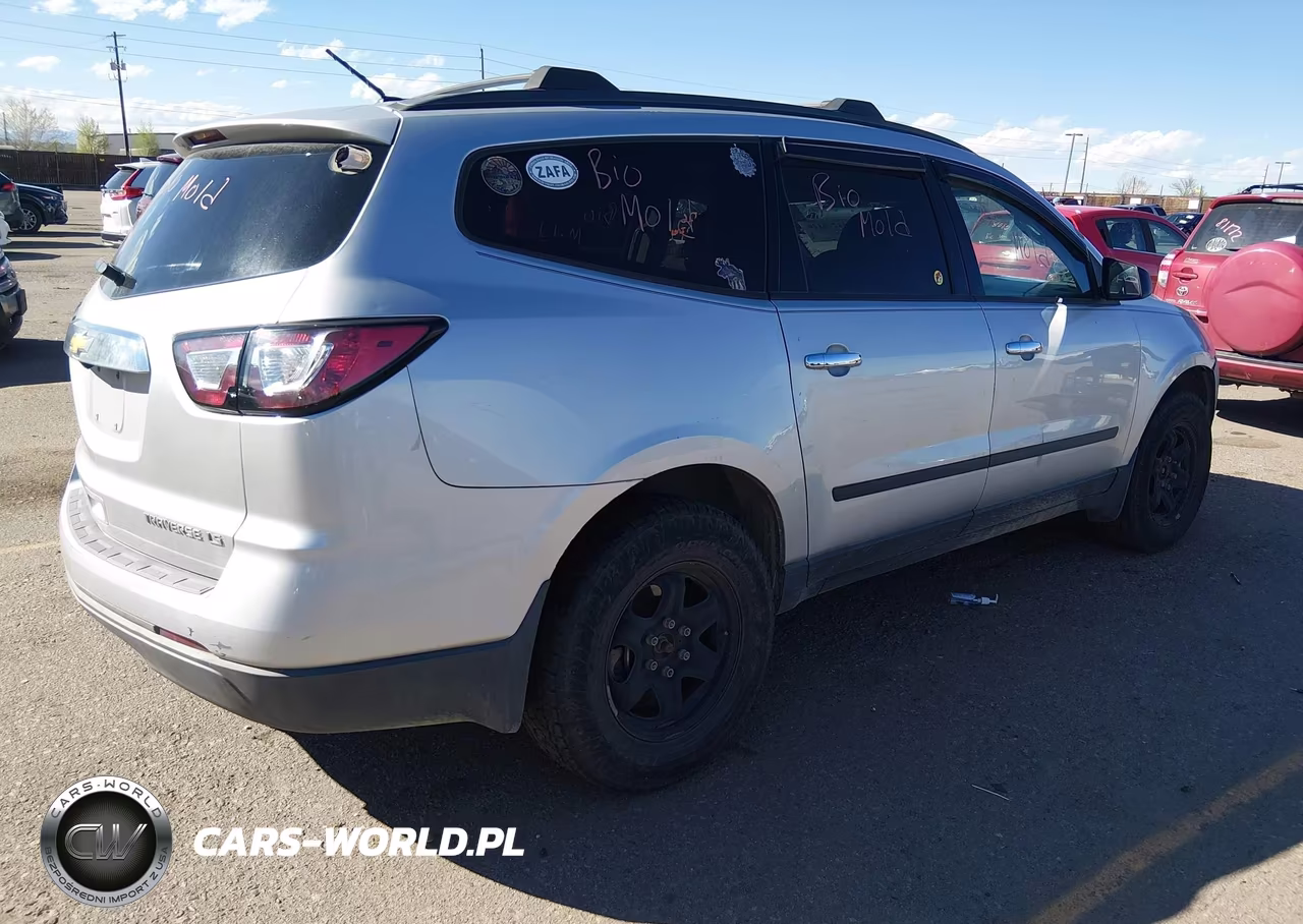 2015 Chevrolet Traverse Ls VIN:1GNKVFEDXFJ200967 - 4