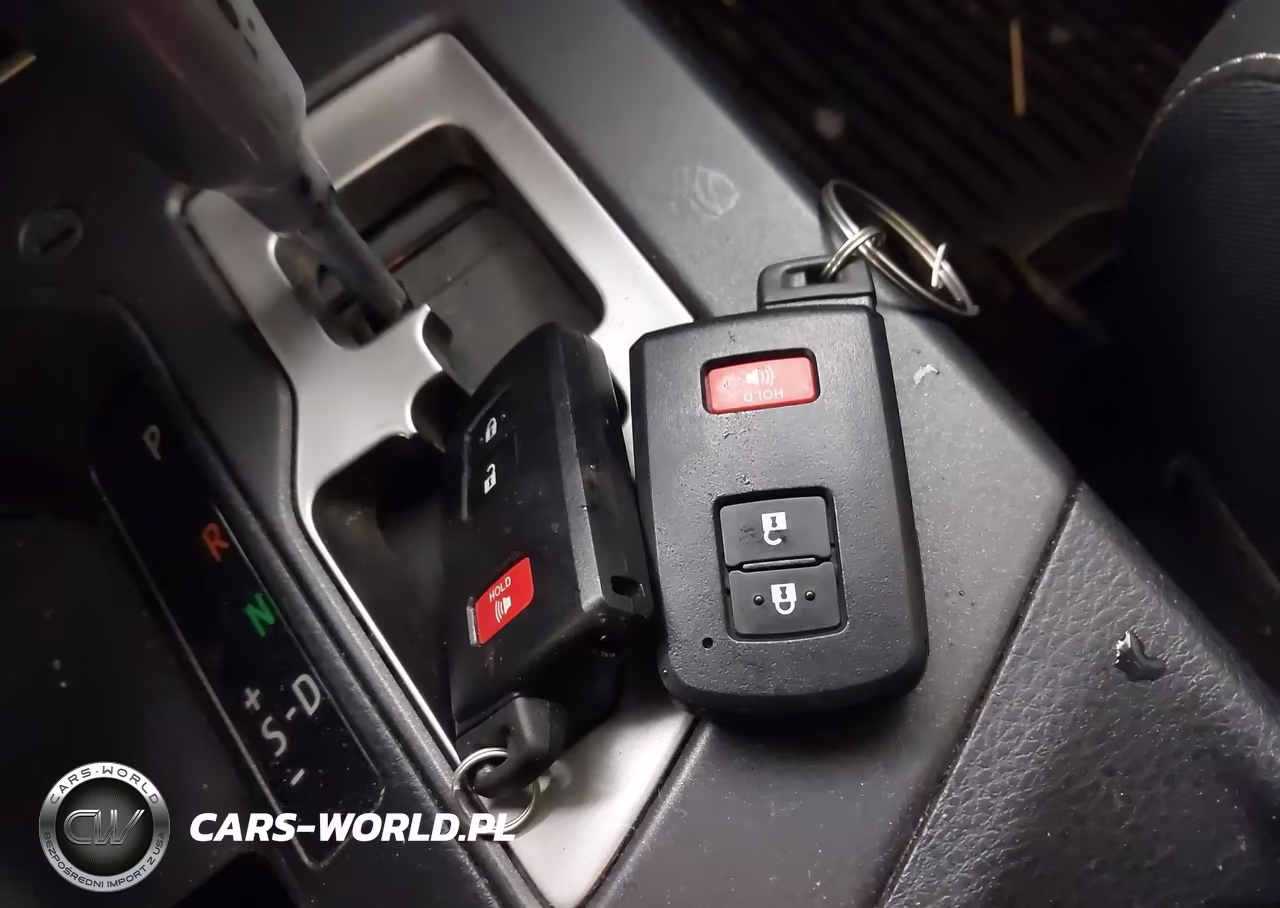 2018 Toyota Rav4 Hybrid Xle VIN:JTMRJREV9JD231213 - 11