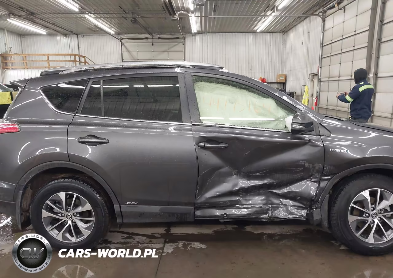 2018 Toyota Rav4 Hybrid Xle VIN:JTMRJREV9JD231213 - 14