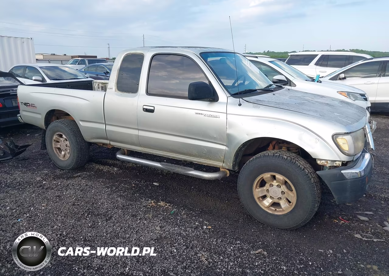 2000 Toyota Tacoma Base V6 VIN:4TAWN72N9YZ580655 - 13