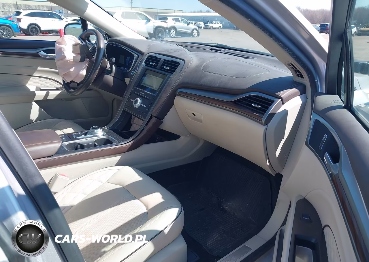 2018 Ford Fusion Platinum VIN:3FA6P0K91JR114002 - 5