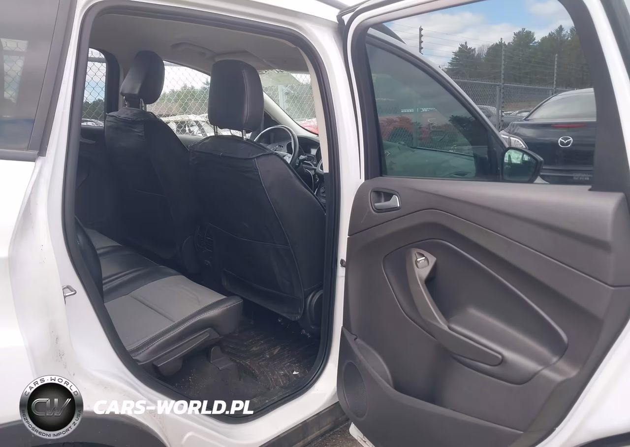 2019 Ford Escape Se VIN:1FMCU9GD3KUA84871 - 8
