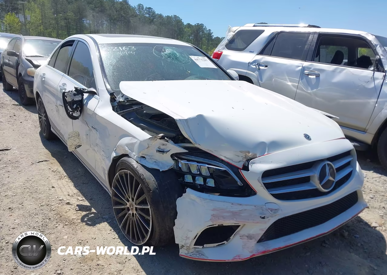 2020 Mercedes-Benz C 300