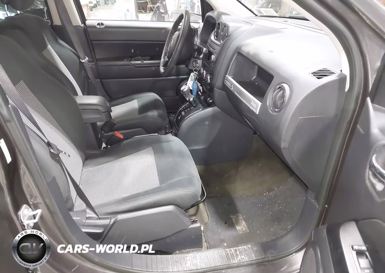 2015 Jeep Compass Sport VIN:1C4NJDBB4FD423738 - 5