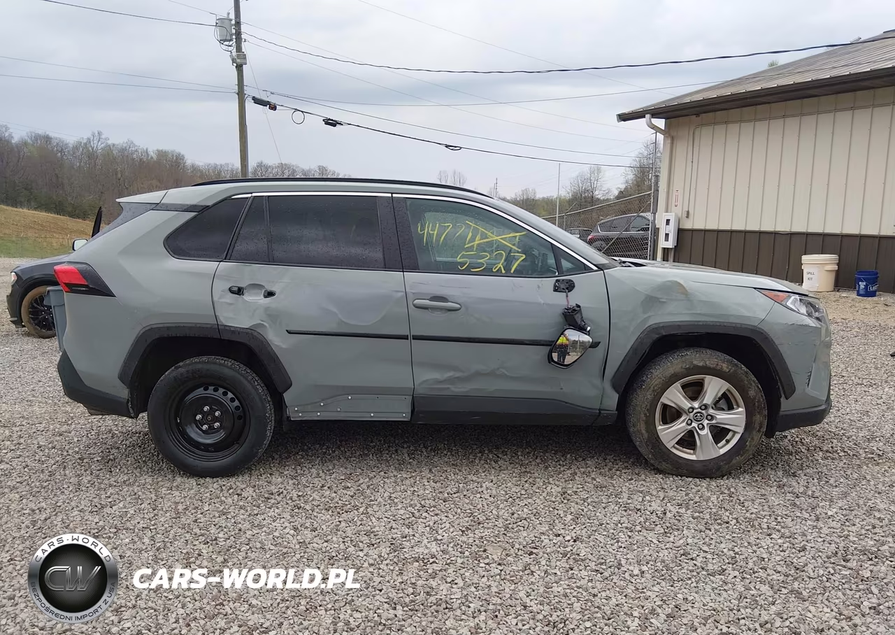 2021 Toyota Rav4 Xle VIN:2T3P1RFV5MW153283 - 14