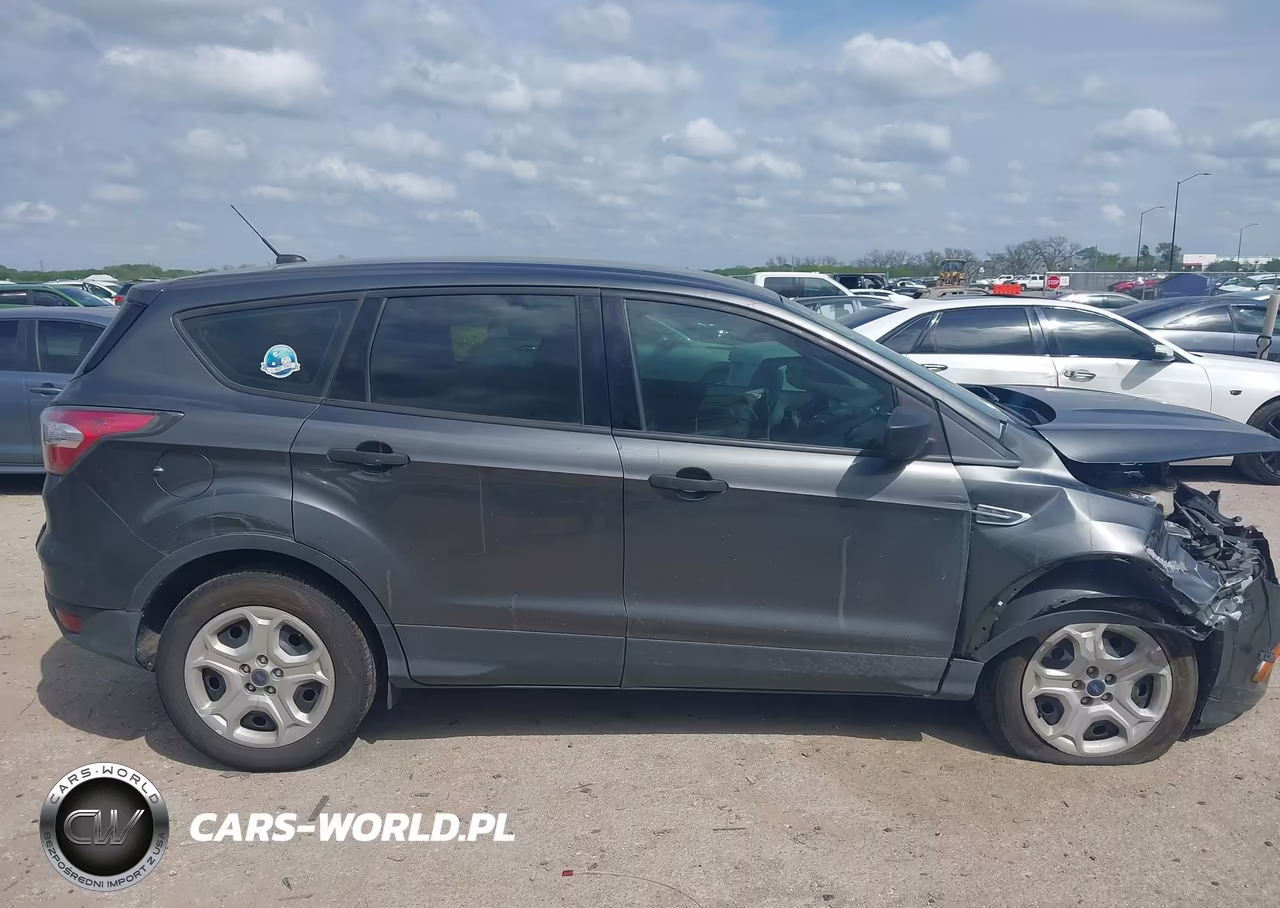 2017 Ford Escape S VIN:1FMCU0F7XHUA03039 - 13