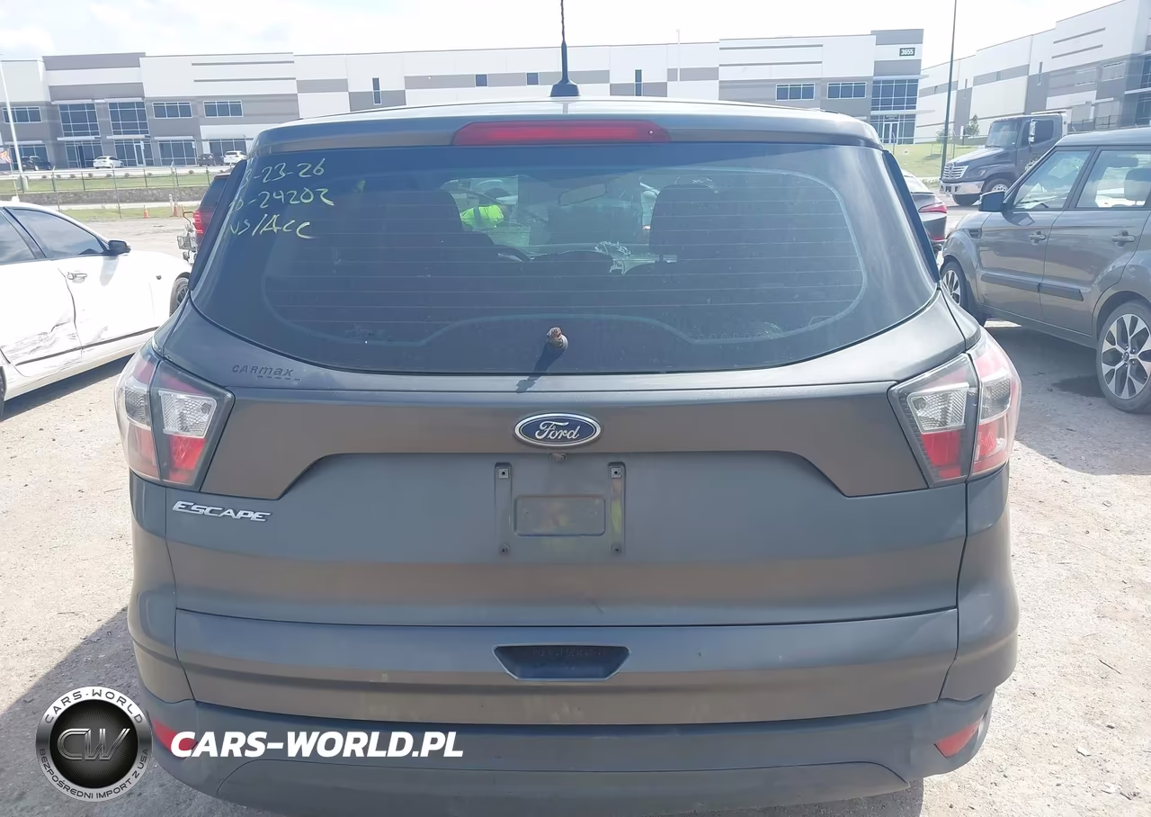 2017 Ford Escape S VIN:1FMCU0F7XHUA03039 - 16