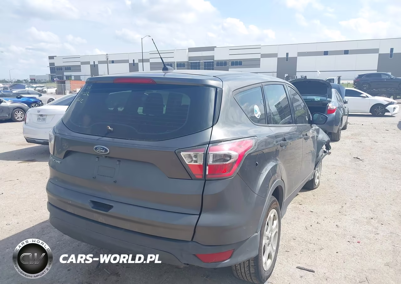 2017 Ford Escape S VIN:1FMCU0F7XHUA03039 - 4