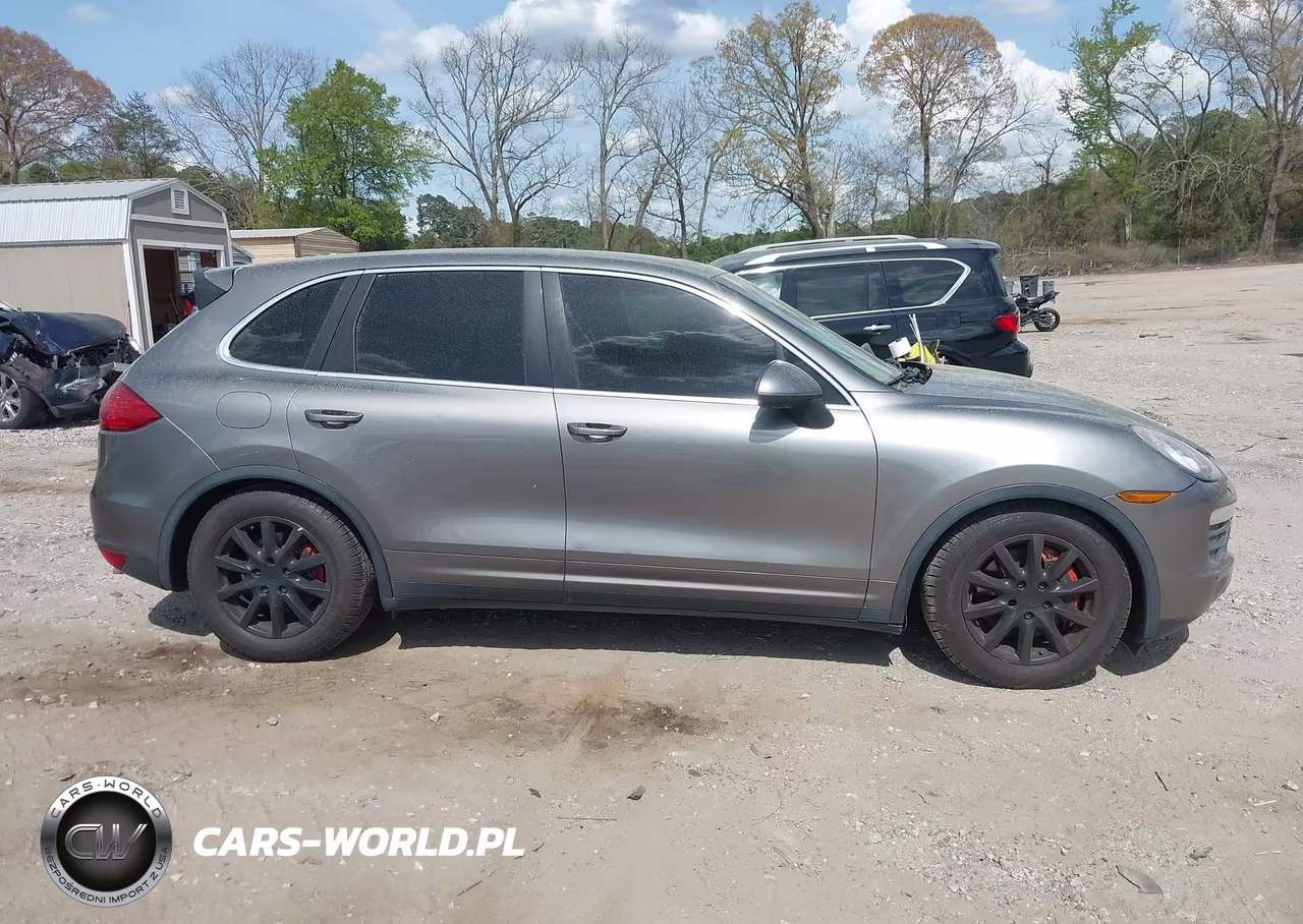 2013 Porsche Cayenne VIN:WP1AA2A21DLA00038 - 13