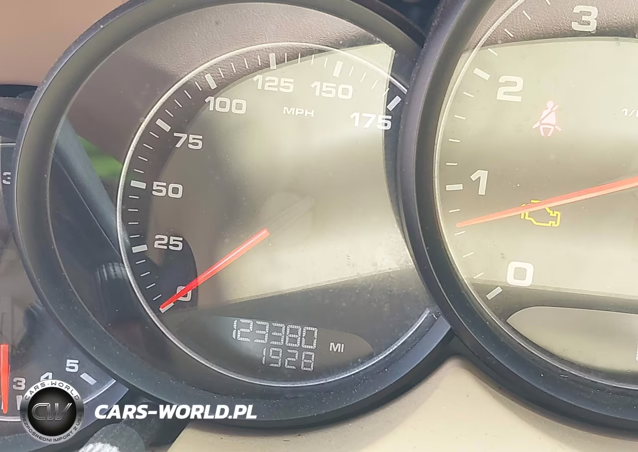 2013 Porsche Cayenne VIN:WP1AA2A21DLA00038 - 7