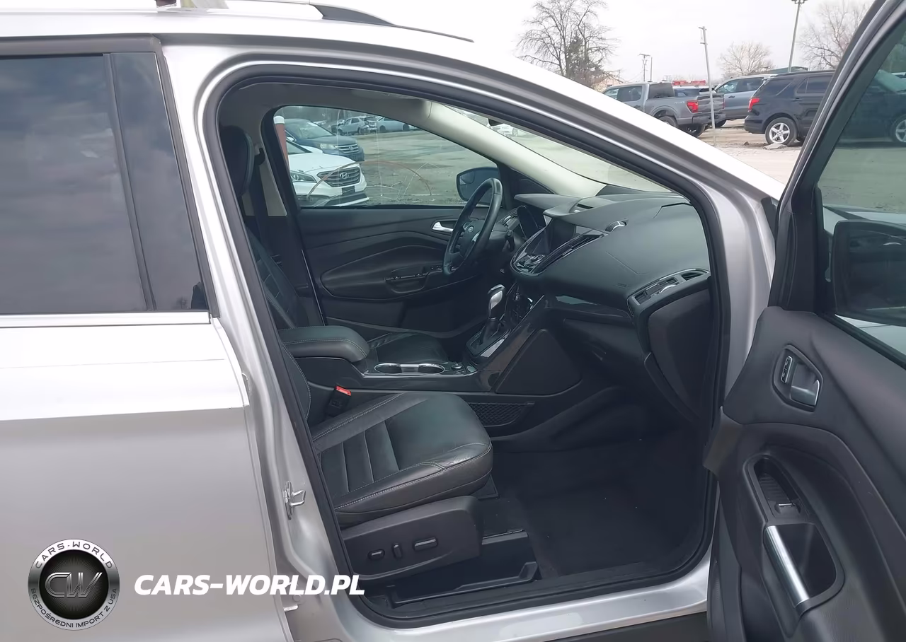 2015 Ford Escape Titanium VIN:1FMCU0J92FUB60974 - 5