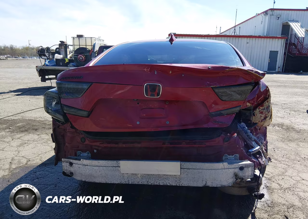 2018 Honda Accord Sport VIN:1HGCV1F38JA109258 - 17