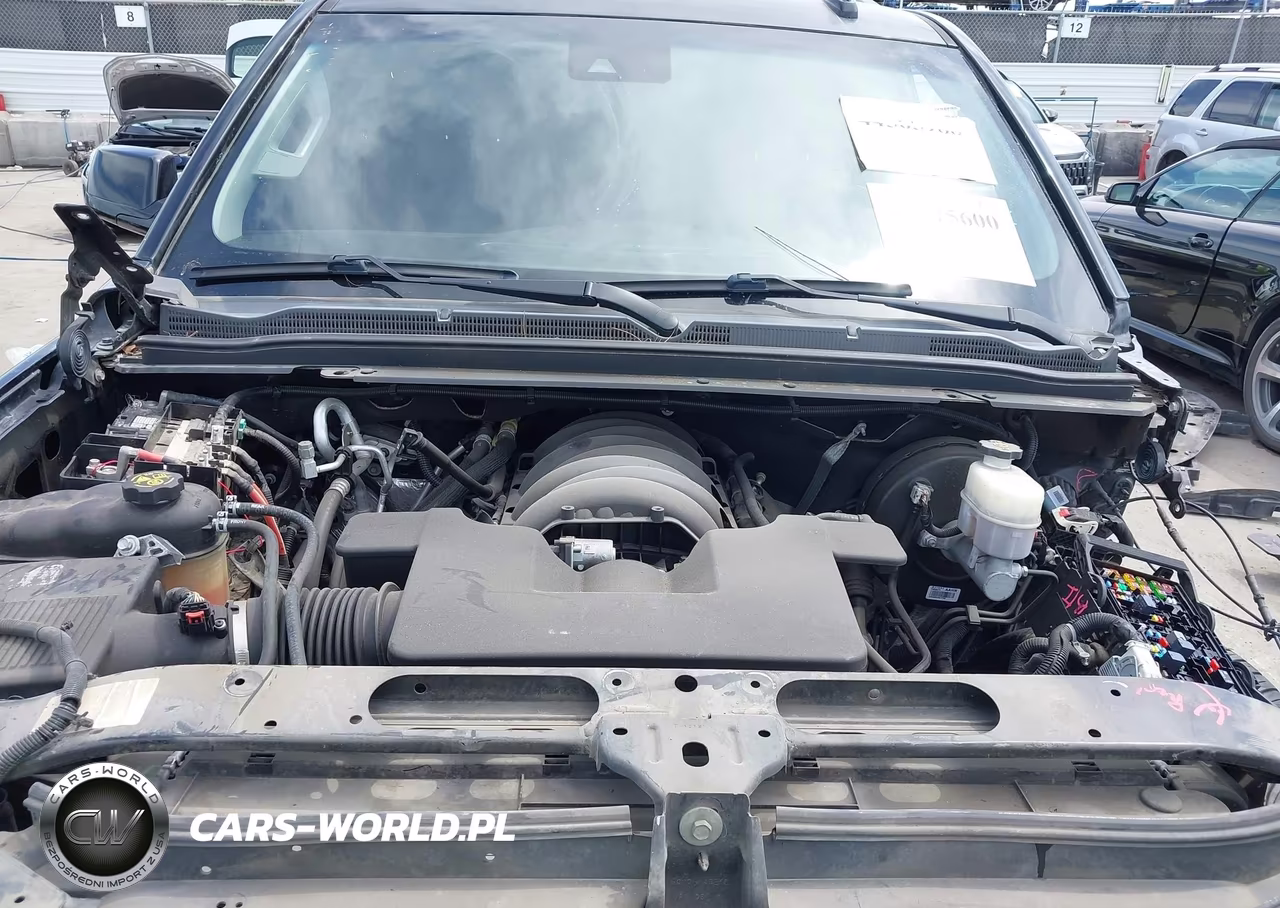 2019 Chevrolet Tahoe Lt VIN:1GNSCBKC2KR362694 - 10