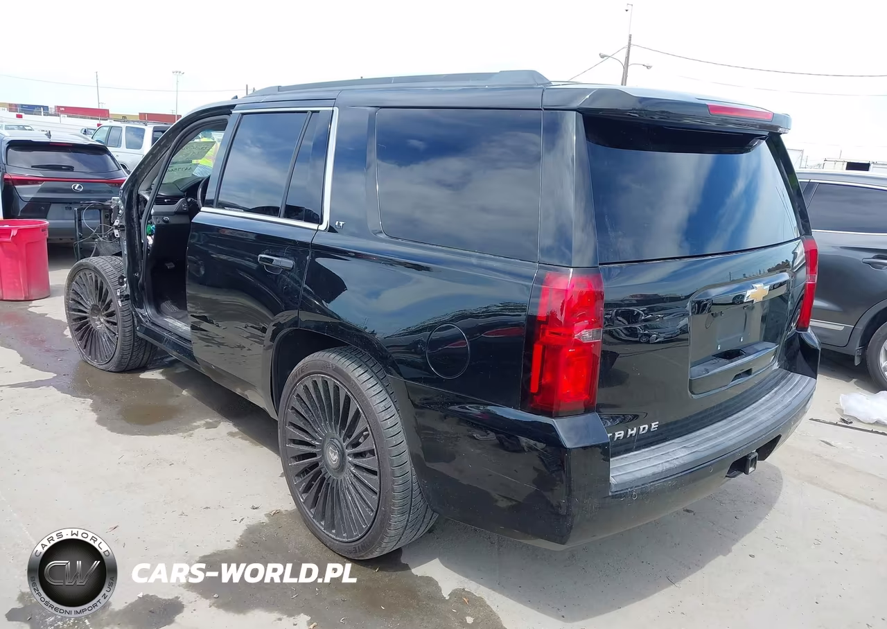 2019 Chevrolet Tahoe Lt VIN:1GNSCBKC2KR362694 - 3
