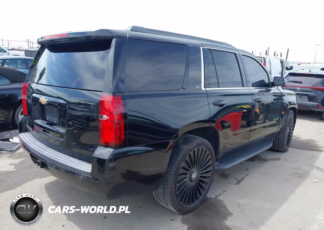 2019 Chevrolet Tahoe Lt VIN:1GNSCBKC2KR362694 - 4