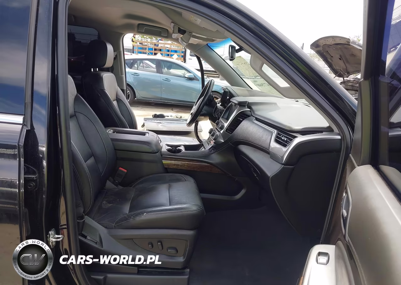 2019 Chevrolet Tahoe Lt VIN:1GNSCBKC2KR362694 - 5