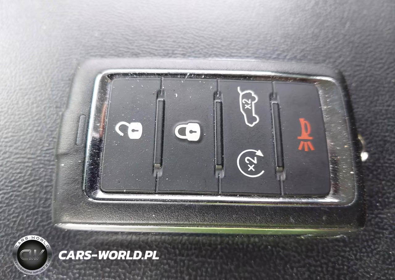 2023 Jeep Grand Cherokee Laredo 4X2 VIN:1C4RJGAG8PC615252 - 11