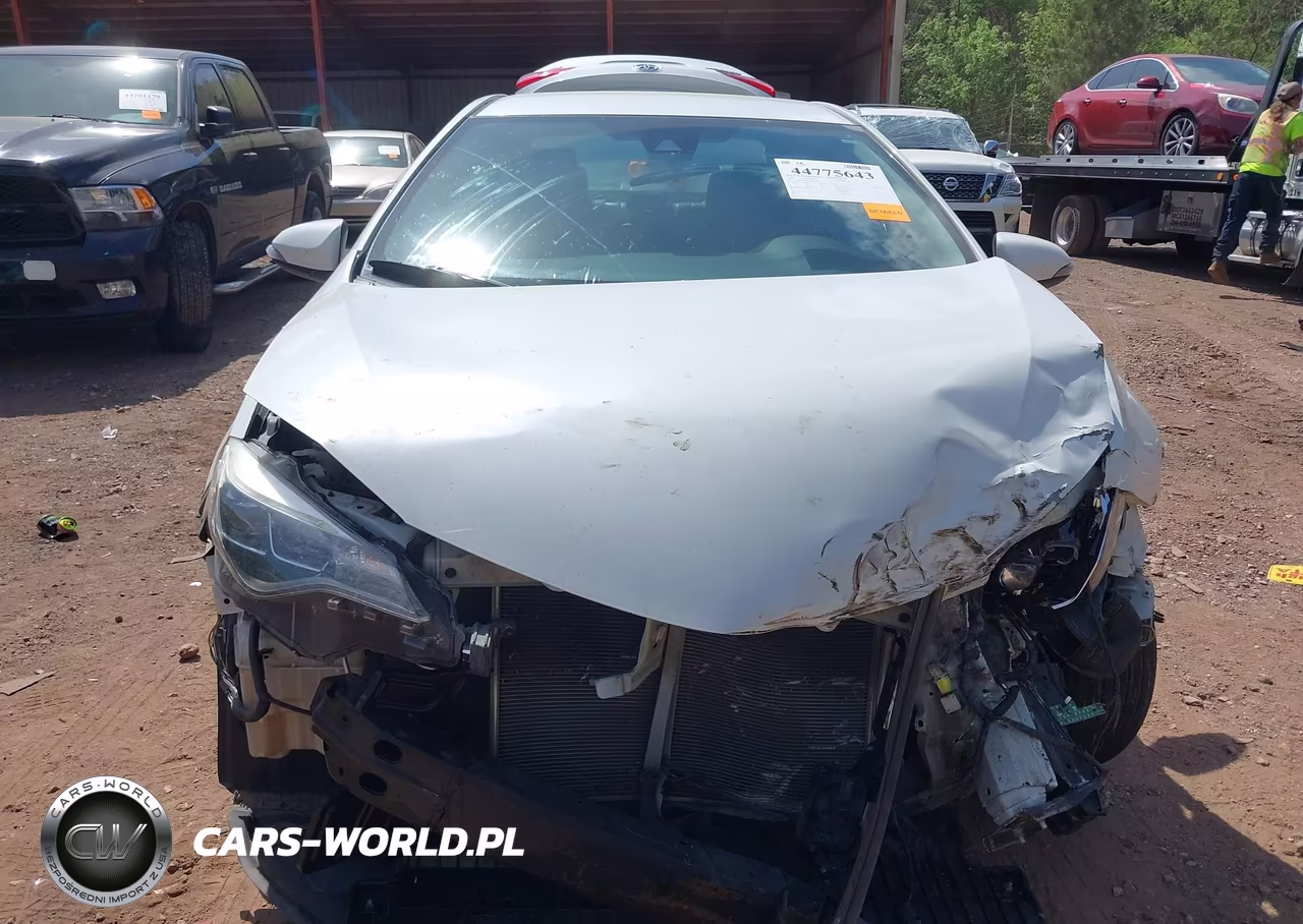 2017 Toyota Corolla Se VIN:5YFBURHE3HP609991 - 13