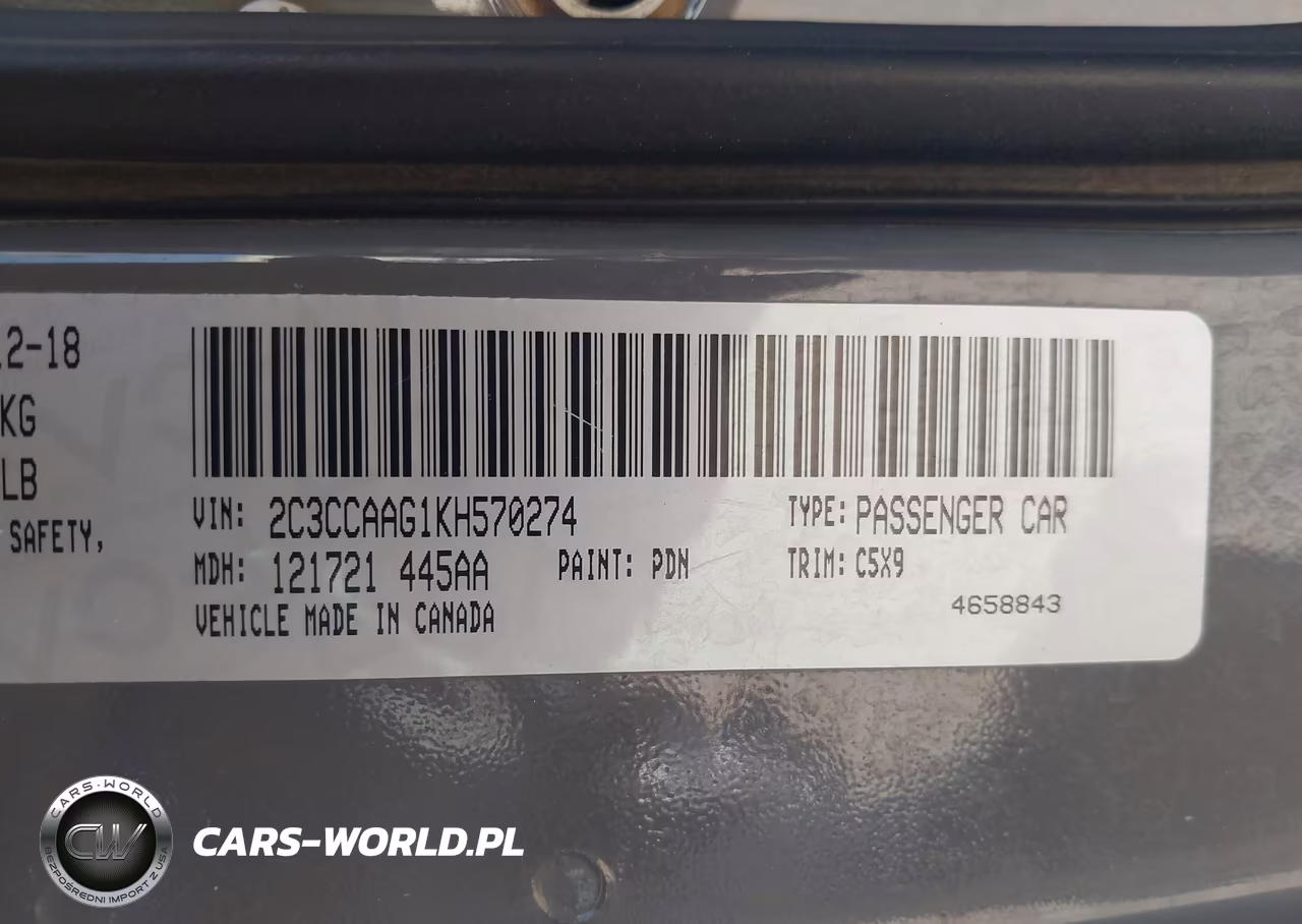 2019 Chrysler 300 Touring VIN:2C3CCAAG1KH570274 - 9