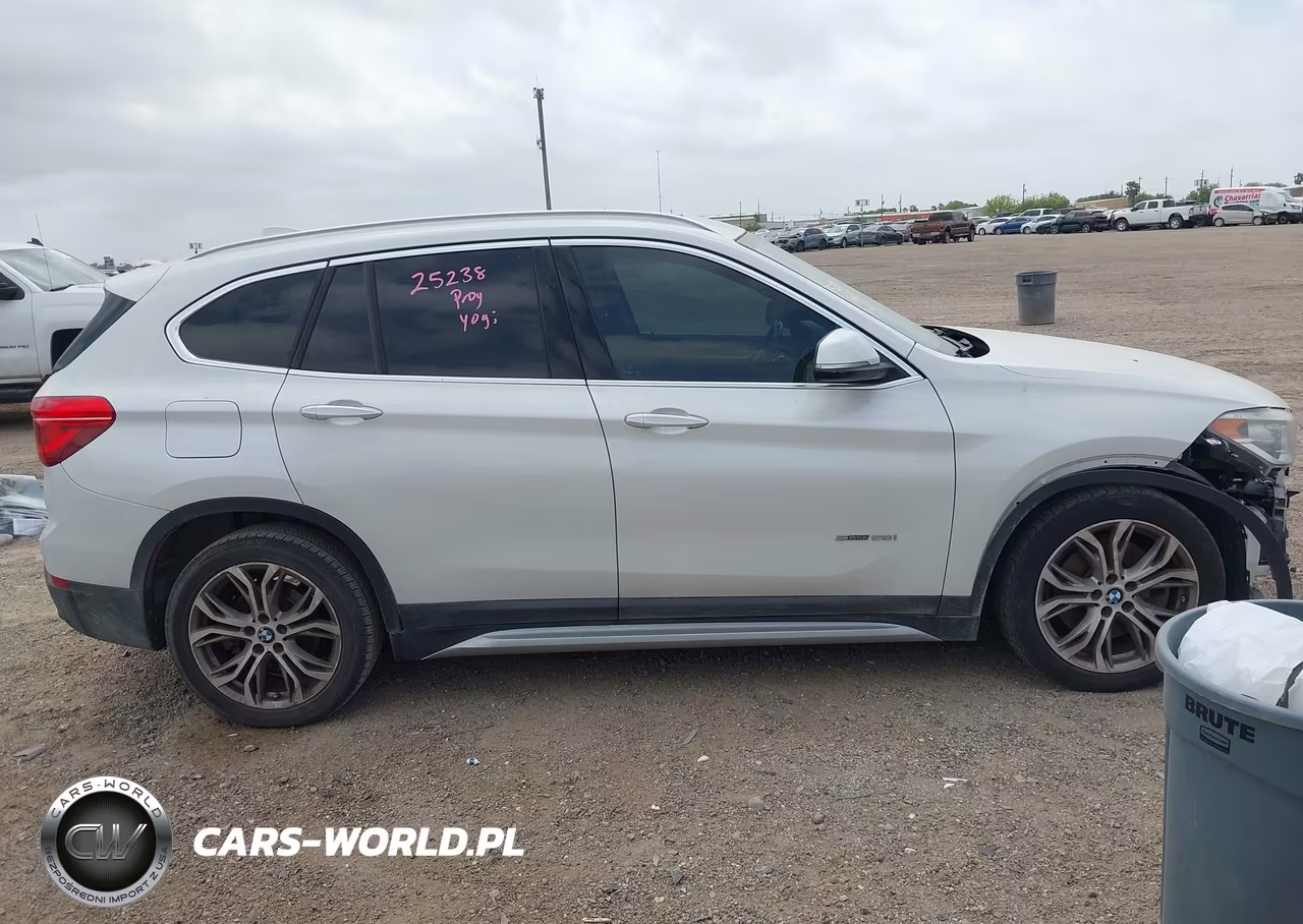2017 BMW X1 Sdrive28I VIN:WBXHU7C30H5H36561 - 14