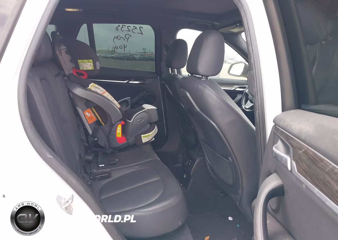 2017 BMW X1 Sdrive28I VIN:WBXHU7C30H5H36561 - 8