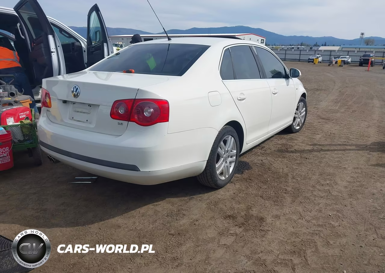 2007 Volkswagen Jetta Wolfsburg Edition VIN:3VWEF71K97M128058 - 4