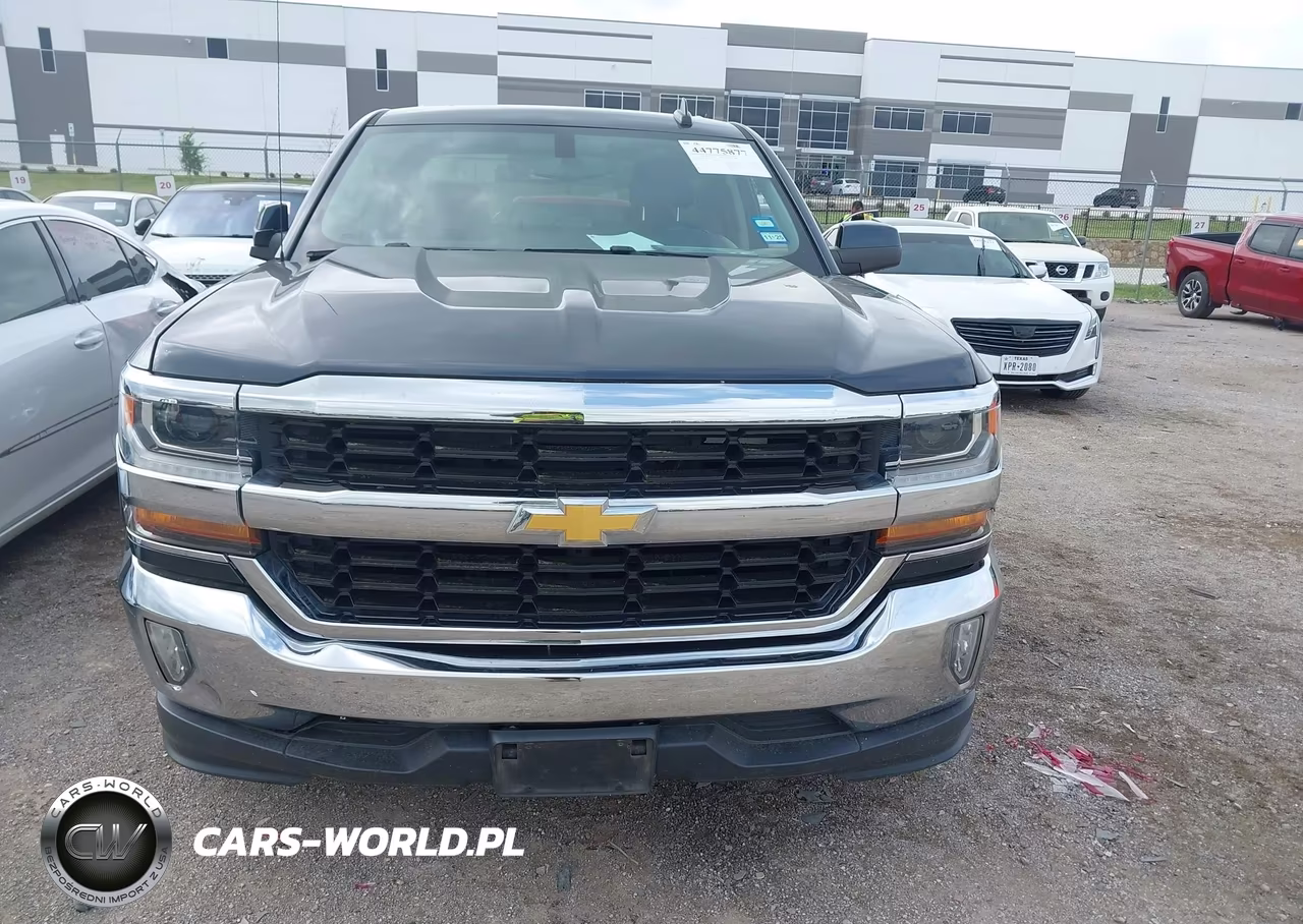 2018 Chevrolet Silverado 1500 1Lt VIN:1GCRCREC6JZ209195 - 12