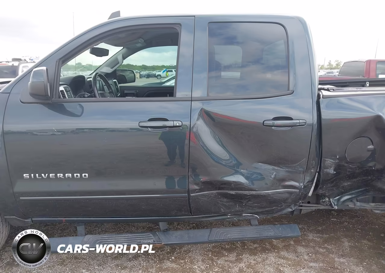 2018 Chevrolet Silverado 1500 1Lt VIN:1GCRCREC6JZ209195 - 14