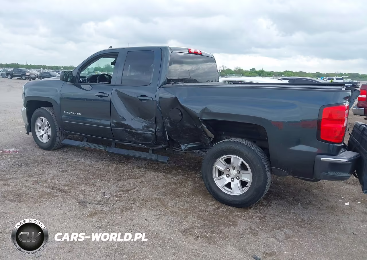 2018 Chevrolet Silverado 1500 1Lt VIN:1GCRCREC6JZ209195 - 3
