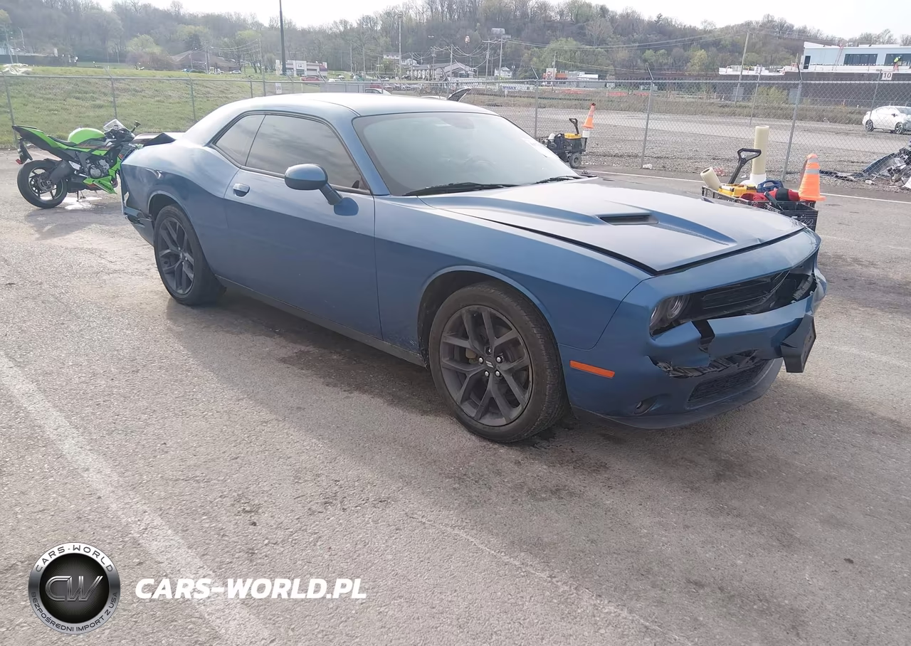 2021 Dodge Challenger Sxt