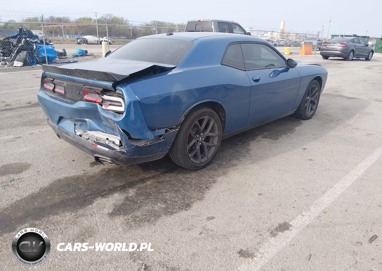 2021 Dodge Challenger Sxt VIN:2C3CDZAG5MH543240 - 4