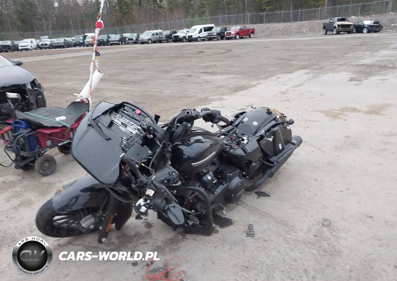 2019 Harley-Davidson Fltrxs VIN:1HD1KTP16KB649404 - 2