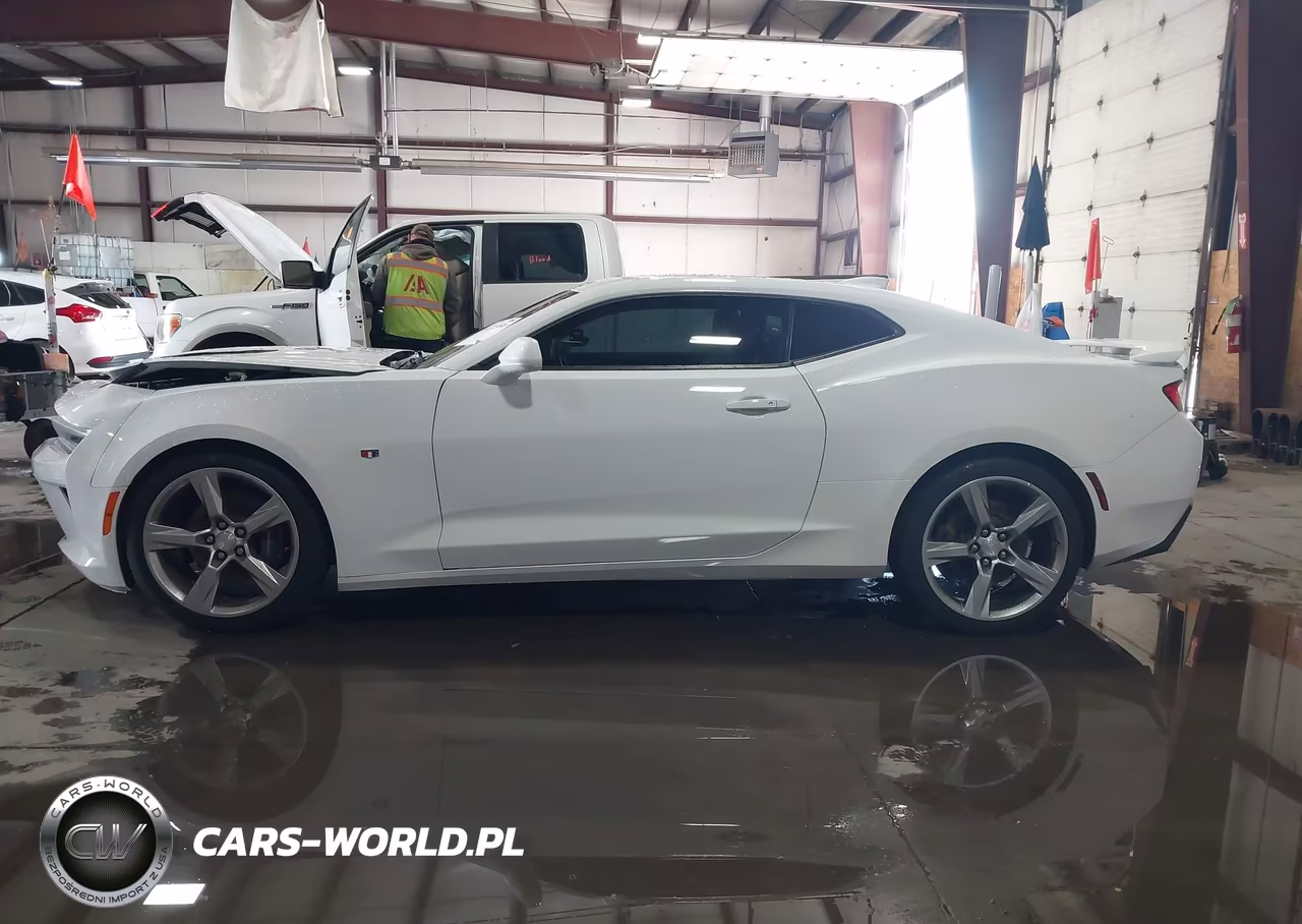 2016 Chevrolet Camaro 2Ss VIN:1G1FG1R76G0144215 - 14