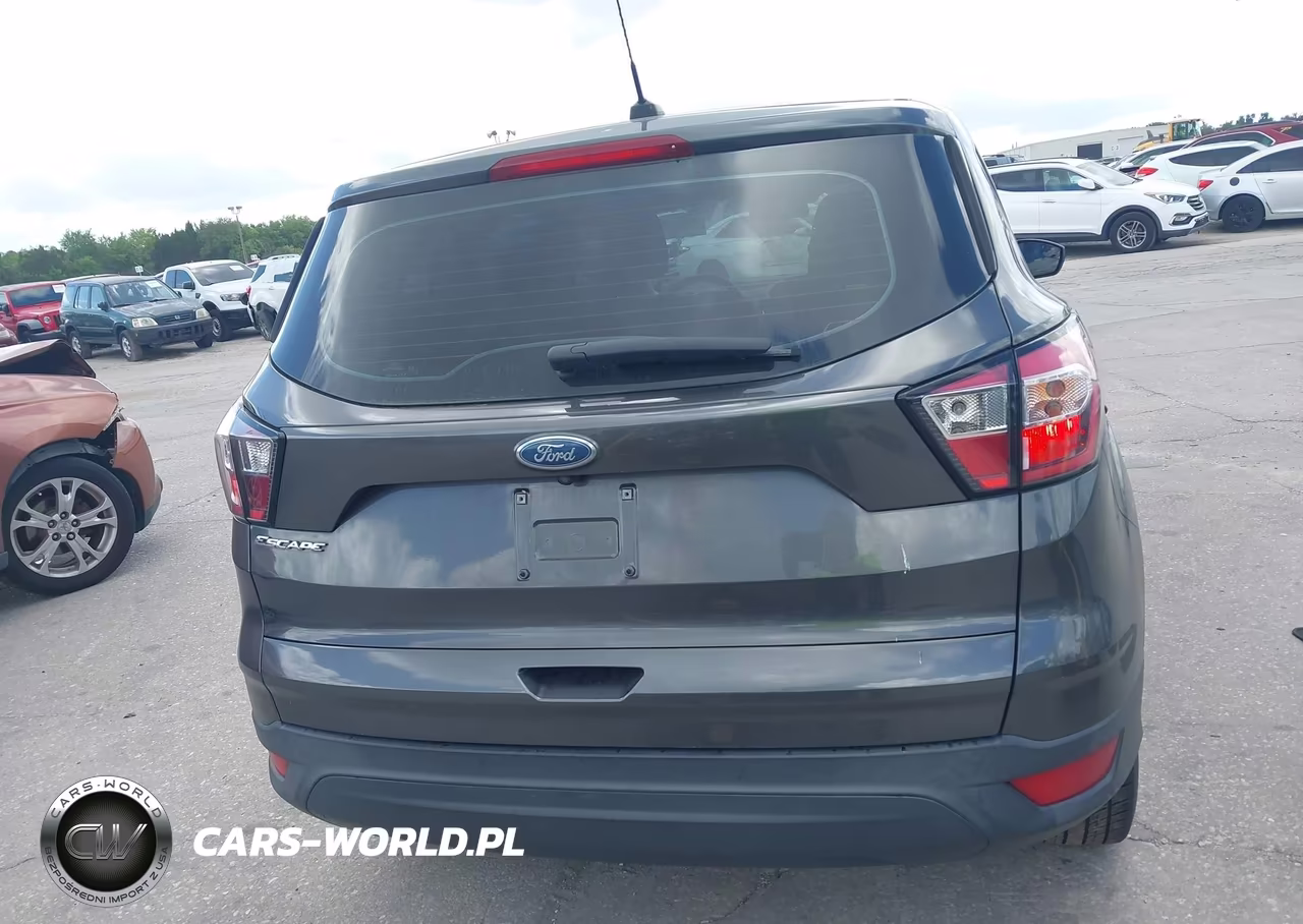 2018 Ford Escape S VIN:1FMCU0F7XJUB79904 - 16