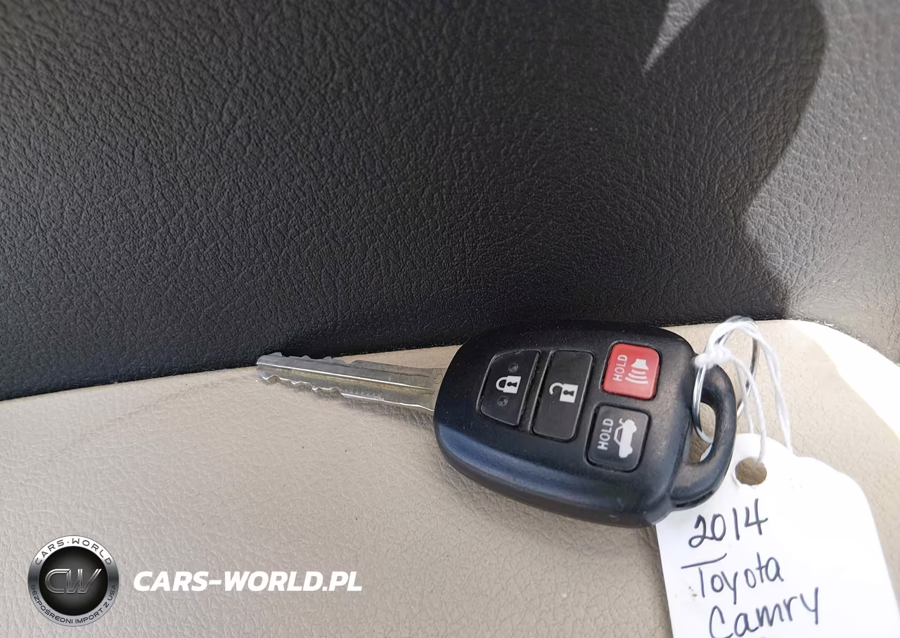 2014 Toyota Camry Le VIN:4T1BF1FK5EU765867 - 11