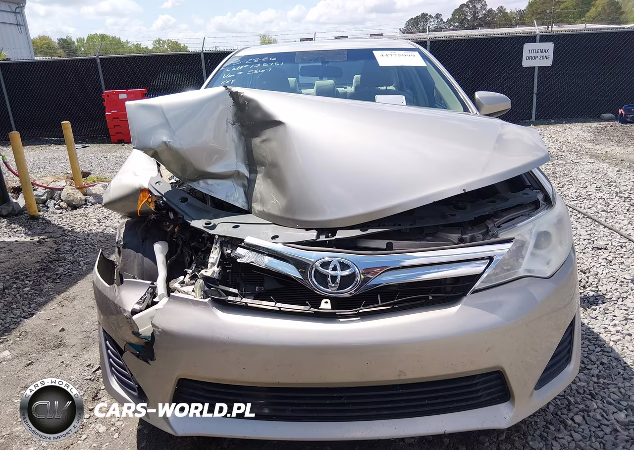 2014 Toyota Camry Le VIN:4T1BF1FK5EU765867 - 12
