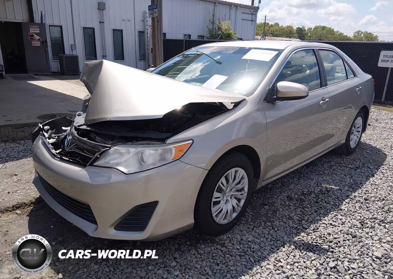 2014 Toyota Camry Le VIN:4T1BF1FK5EU765867 - 2