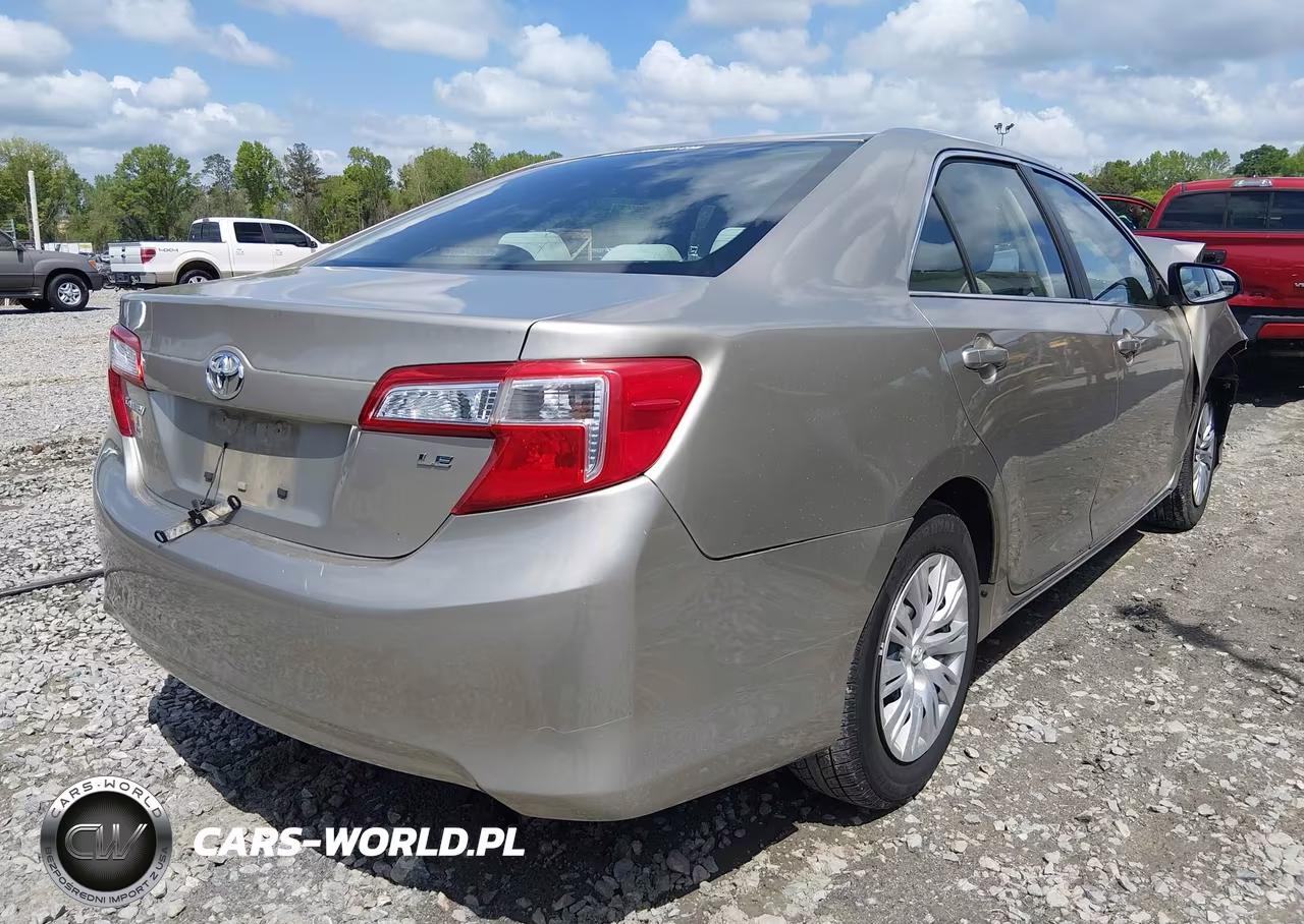 2014 Toyota Camry Le VIN:4T1BF1FK5EU765867 - 4