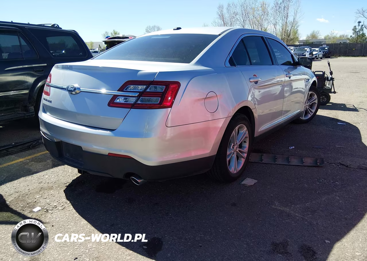2019 Ford Taurus Se VIN:1FAHP2D82KG117458 - 4