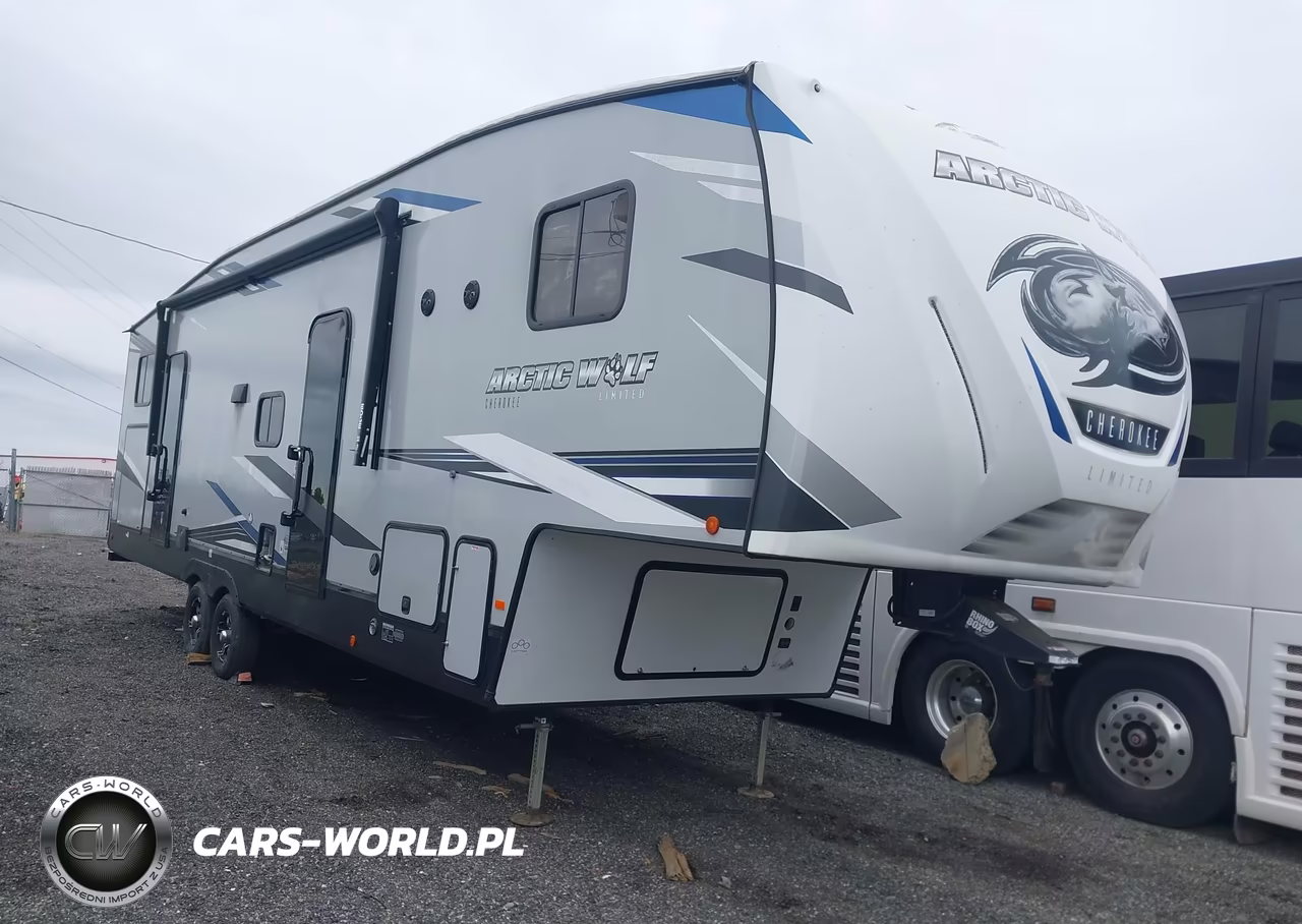 2021 Forest River Arctic Wolf M-321Bh
