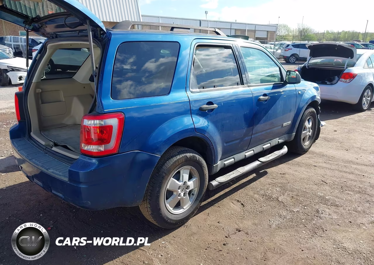 2008 Ford Escape Xlt VIN:1FMCU03188KD30857 - 4