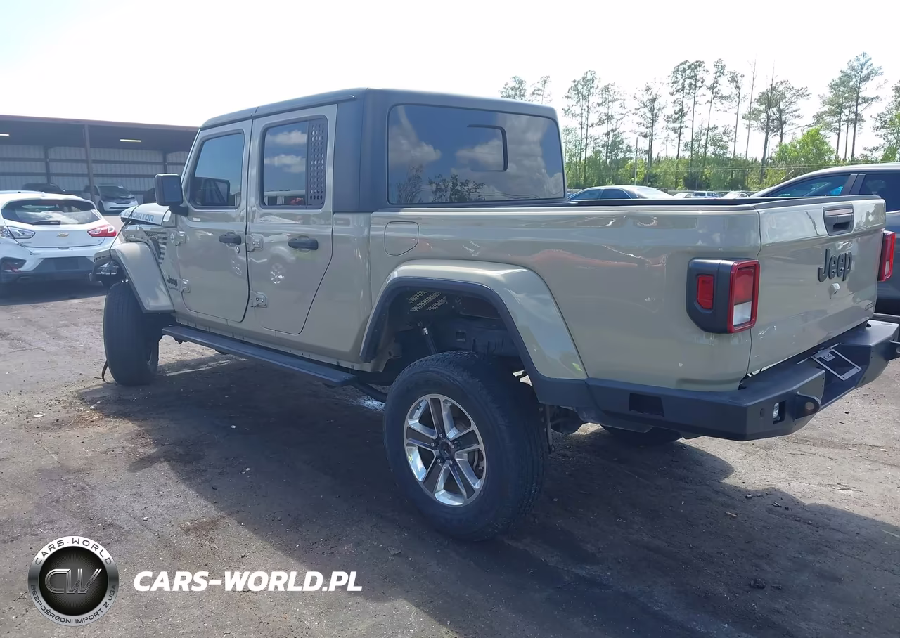 2020 Jeep Gladiator Sport S 4X4 VIN:1C6HJTAG4LL161653 - 3