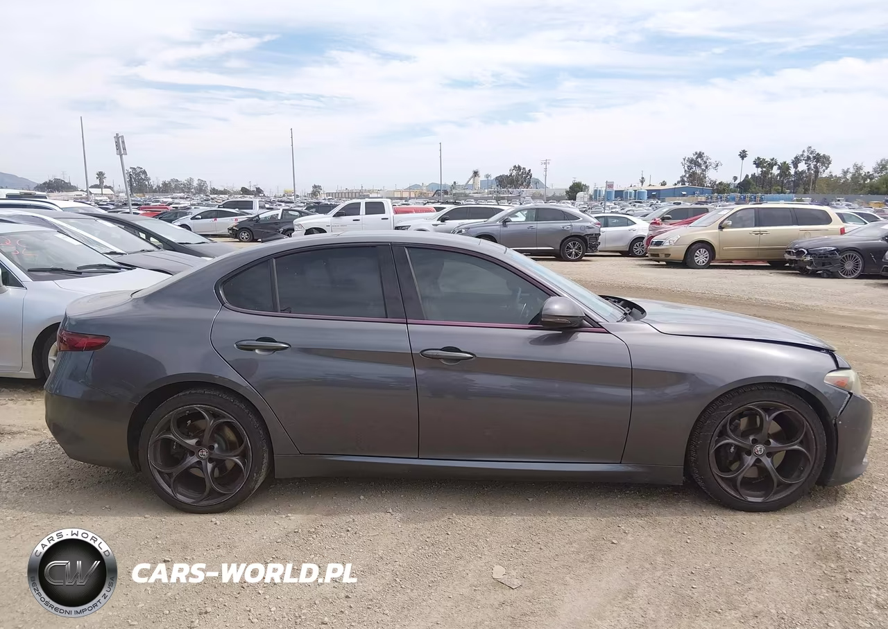 2017 Alfa Romeo Giulia Ti Rwd VIN:ZARFAECN6H7557466 - 13