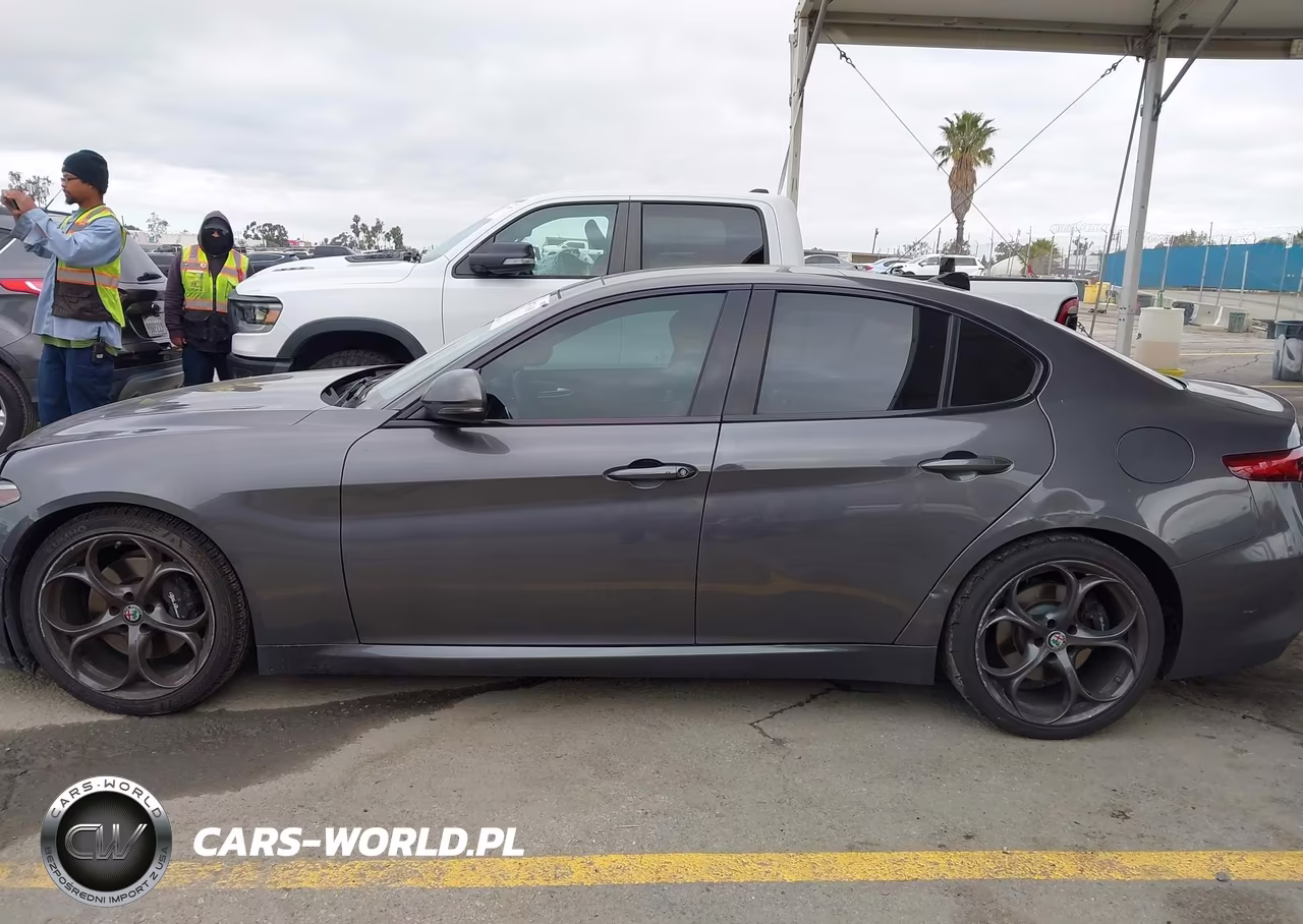 2017 Alfa Romeo Giulia Ti Rwd VIN:ZARFAECN6H7557466 - 14