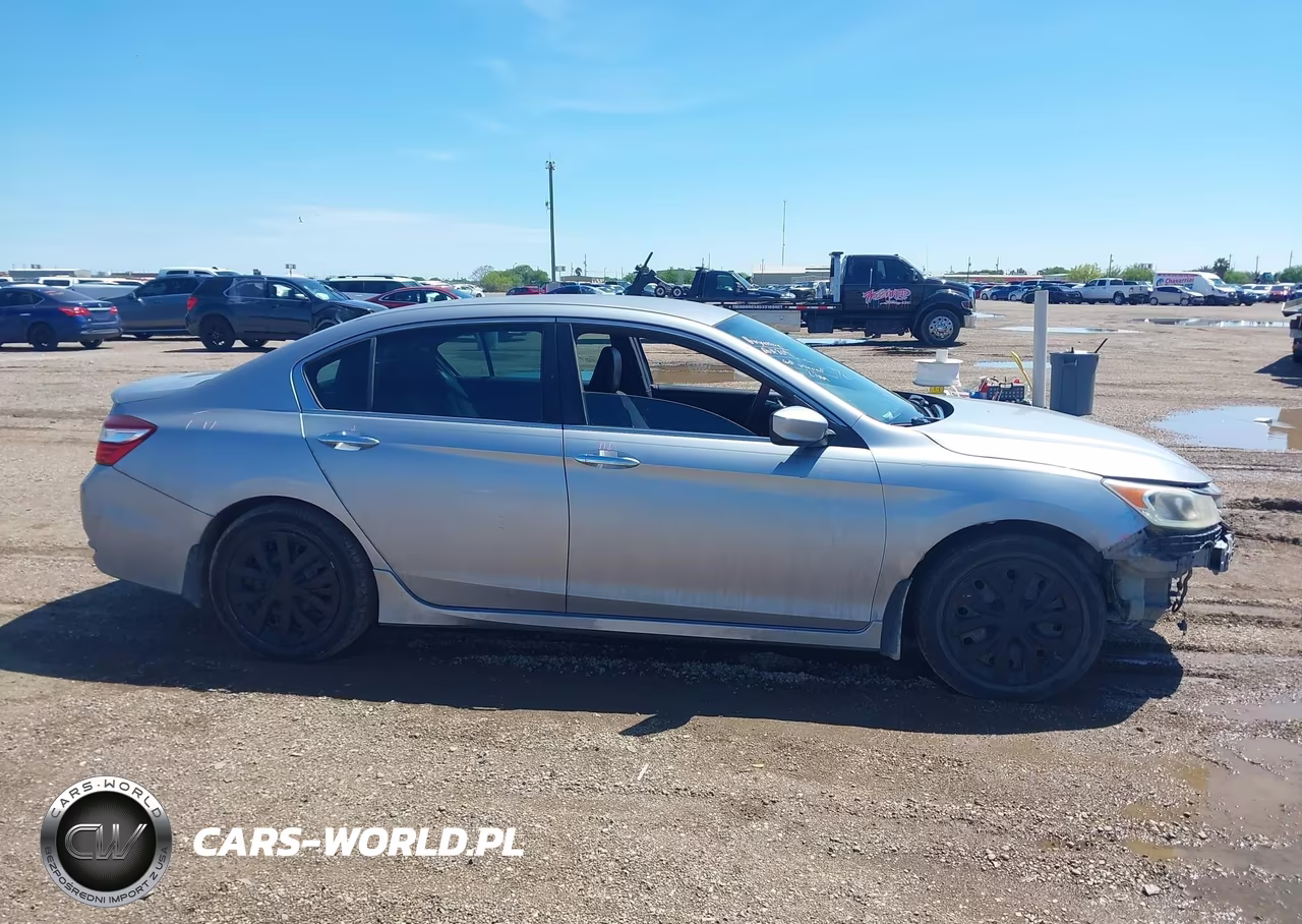 2017 Honda Accord Sport VIN:1HGCR2F56HA126873 - 13