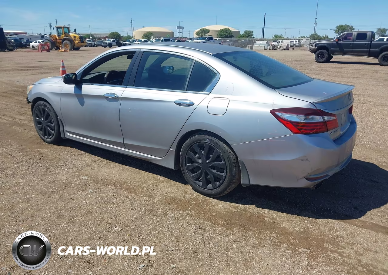 2017 Honda Accord Sport VIN:1HGCR2F56HA126873 - 3