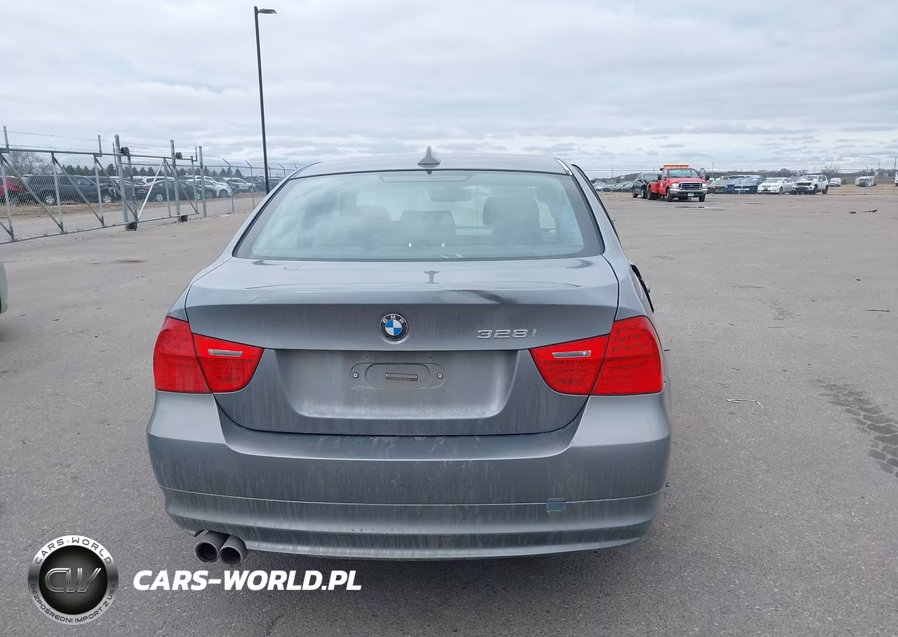 2009 BMW 328I xDrive VIN:WBAPK735X9A451028 - 16
