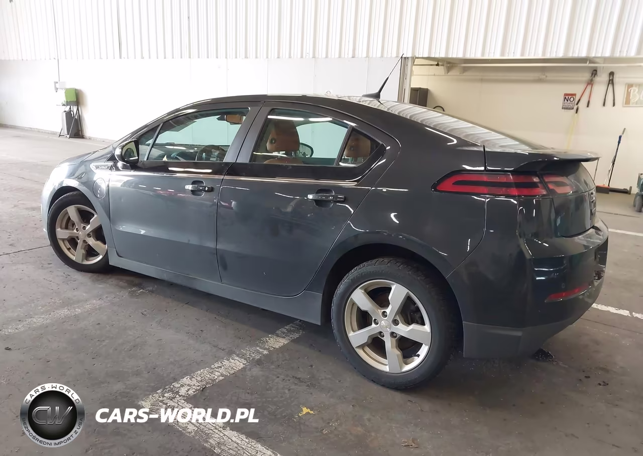2014 Chevrolet Volt VIN:1G1RD6E47EU131445 - 3