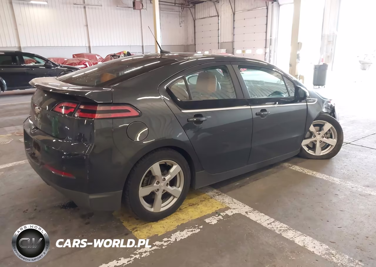 2014 Chevrolet Volt VIN:1G1RD6E47EU131445 - 4