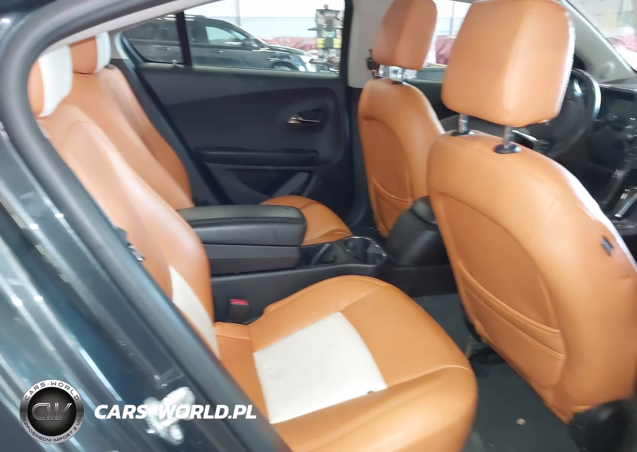 2014 Chevrolet Volt VIN:1G1RD6E47EU131445 - 8